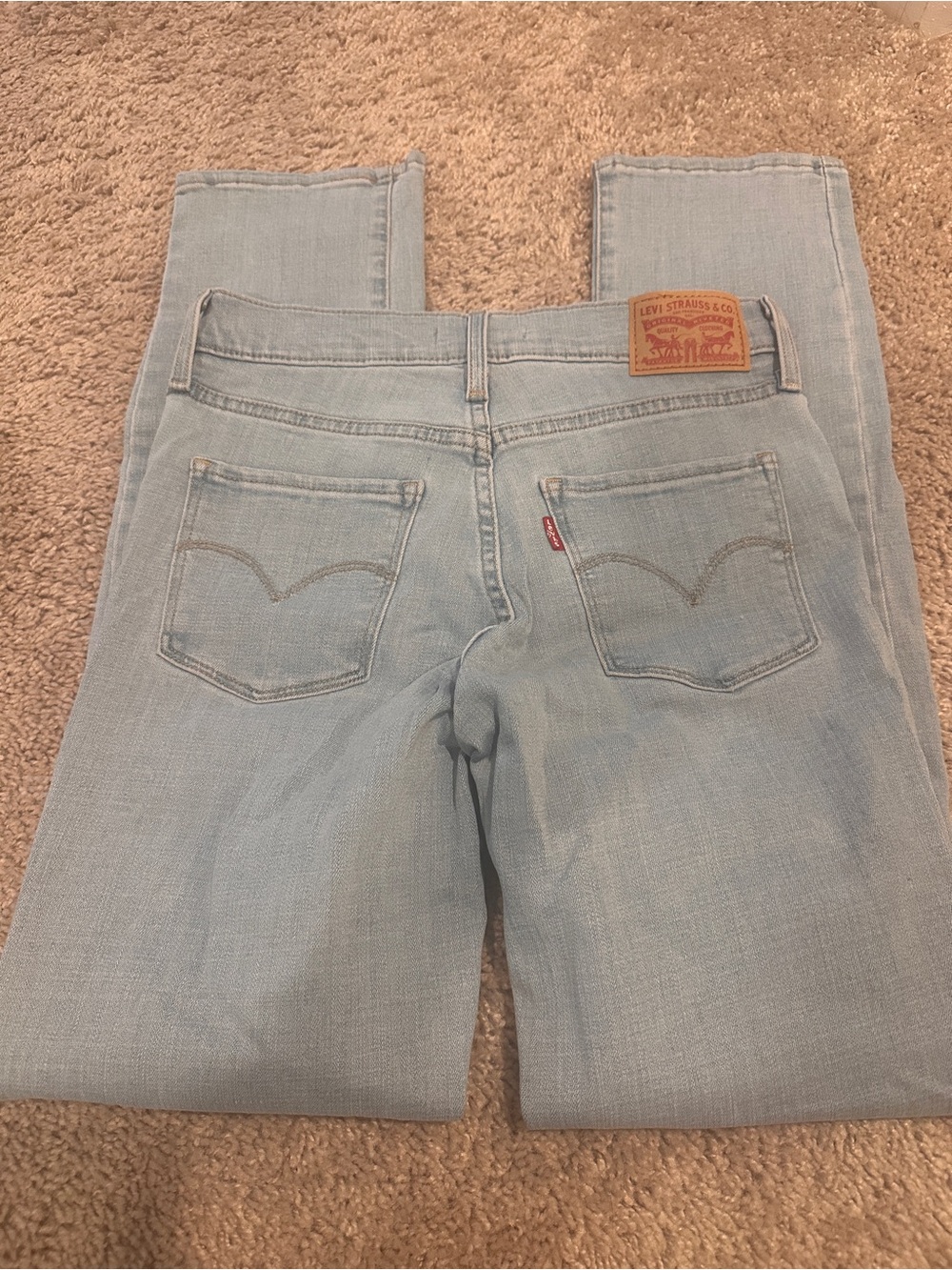 Levi's Women's Light Blue Straight Jeans